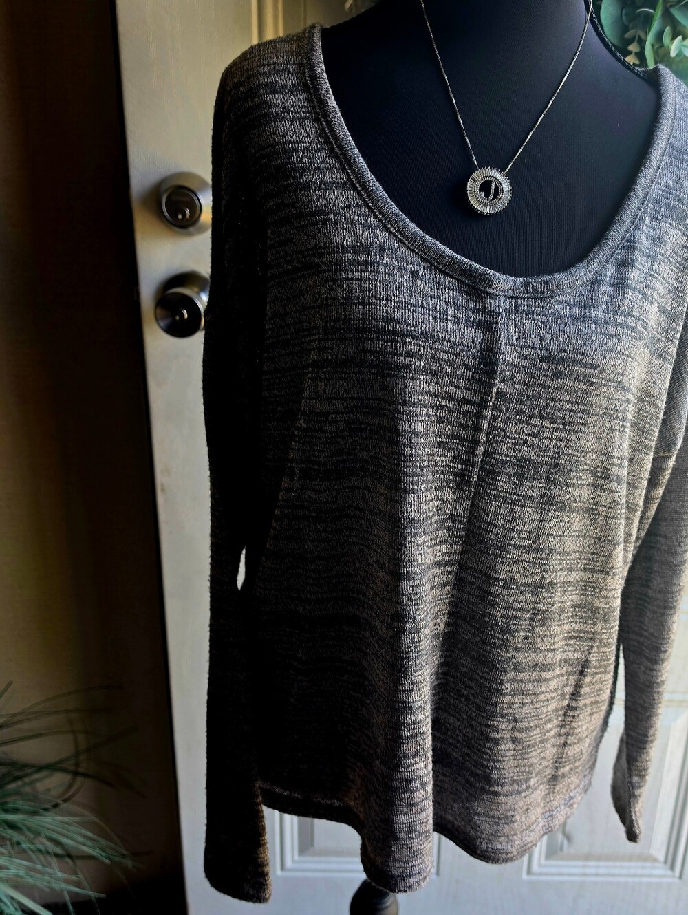 Old Navy Gray Heathered Knit Top